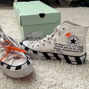 Size 7.5 Womens Off-White x Converse